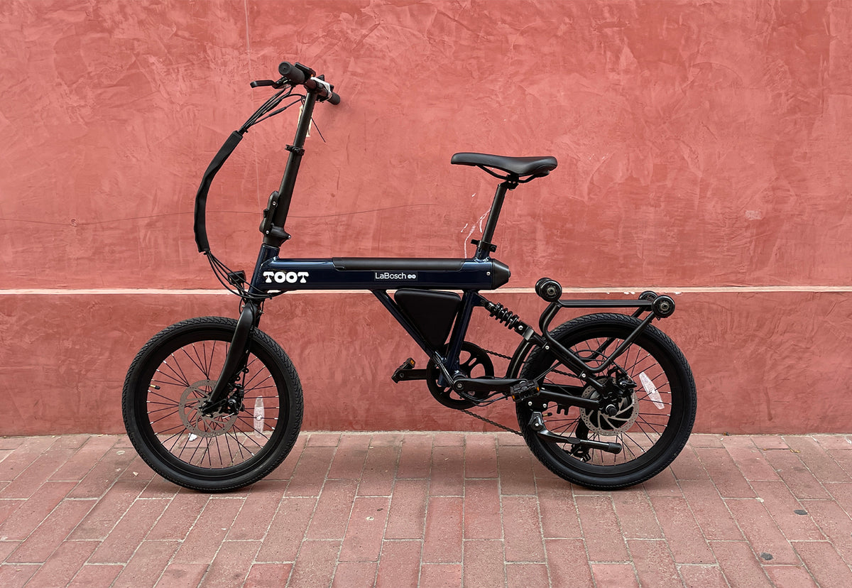 Descubriendo la Versatilidad Urbana con la Bicicleta Eléctrica Plegable TOOT