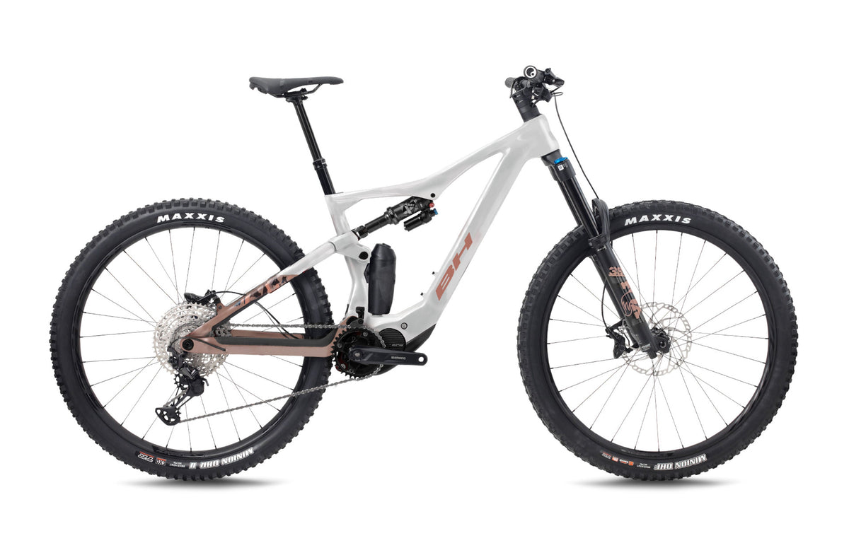 BH iLYNX+ SL Enduro Carbon 9.6 ES966 SRR gris claro óxido marrón rojizo fotografía original BH 3124×2000