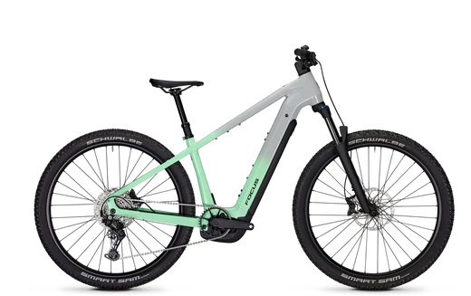 FOCUS JARIFA² 6.8 — Verde — Vista lateral